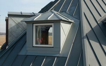 metal roofing Cefn Gorwydd, Powys